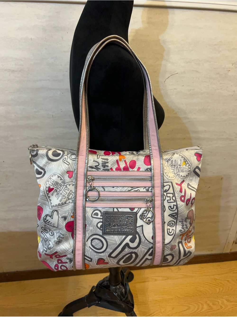 Authentic Coach Poppy Graffiti Hearts Glam Tote